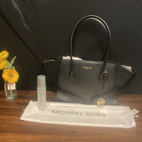 Michael Kors Avril XL Black tote BNWT, large purse, MK, black leather purse - Picture 11 of 11